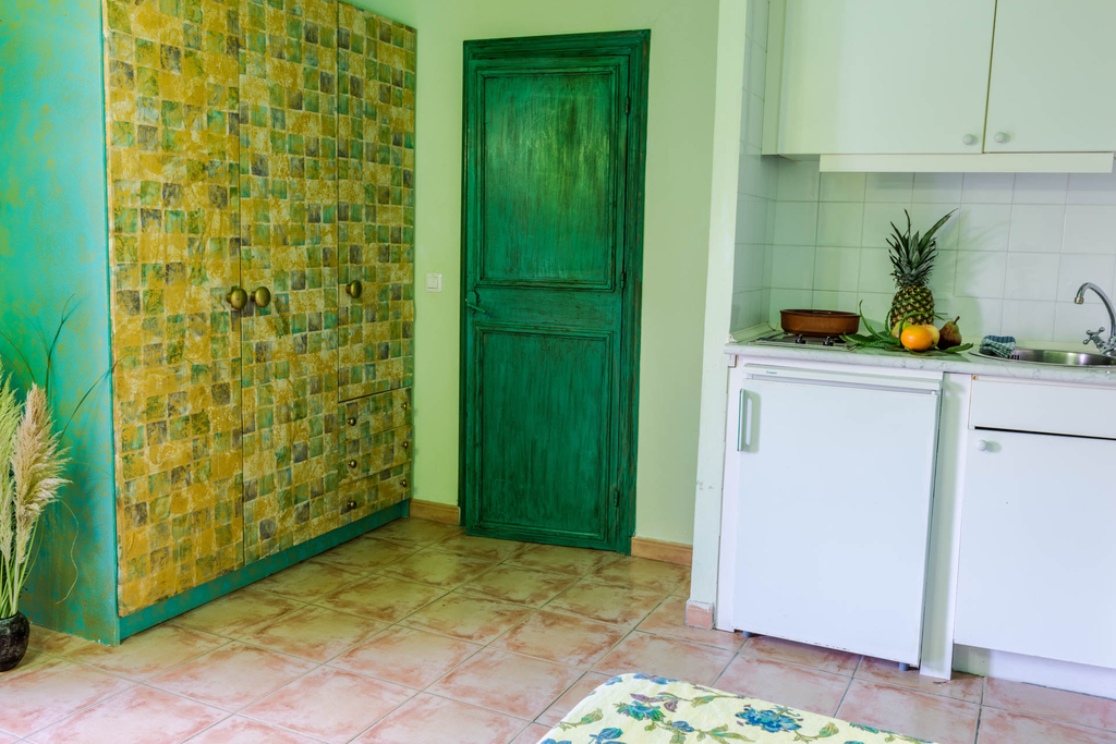 Finca Can Duvai_Superior_Apartment_Englischeszimmer_Küche.webp