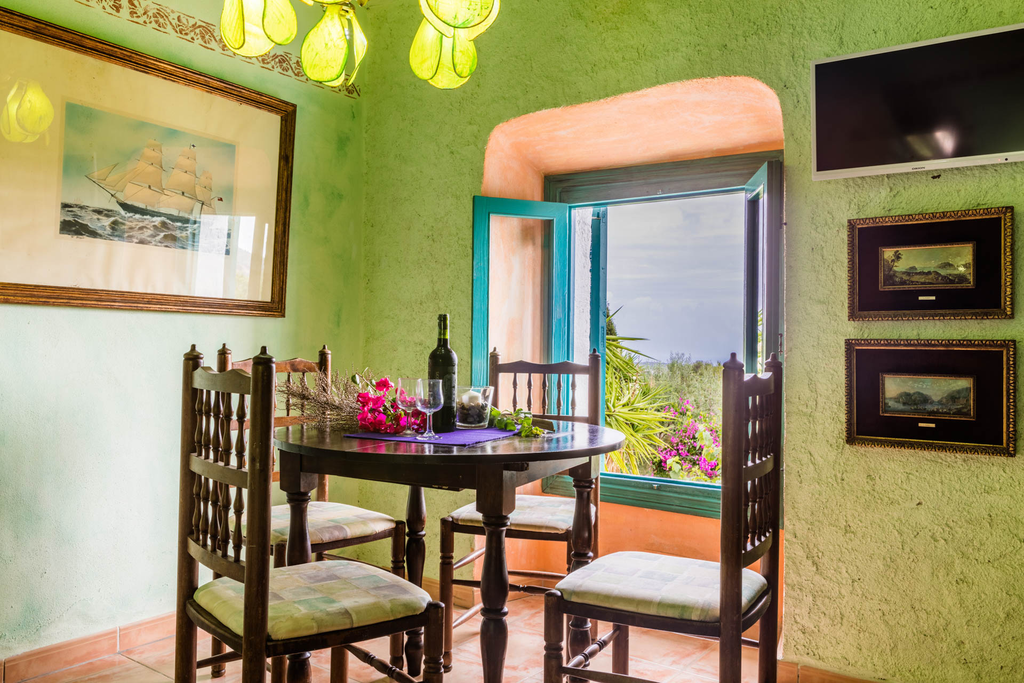 Zi. 1 Englisches Apartment